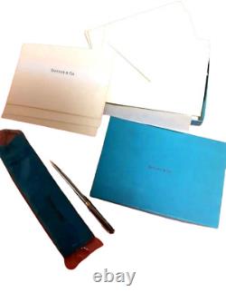 Tiffany & Co. Ensemble de lettres en édition limitée non vendu et stylo à bille T-crip